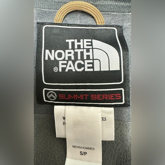 The North Face Summit Series GORE-TEX Soft Shell Jacket - Picture 13 of 13